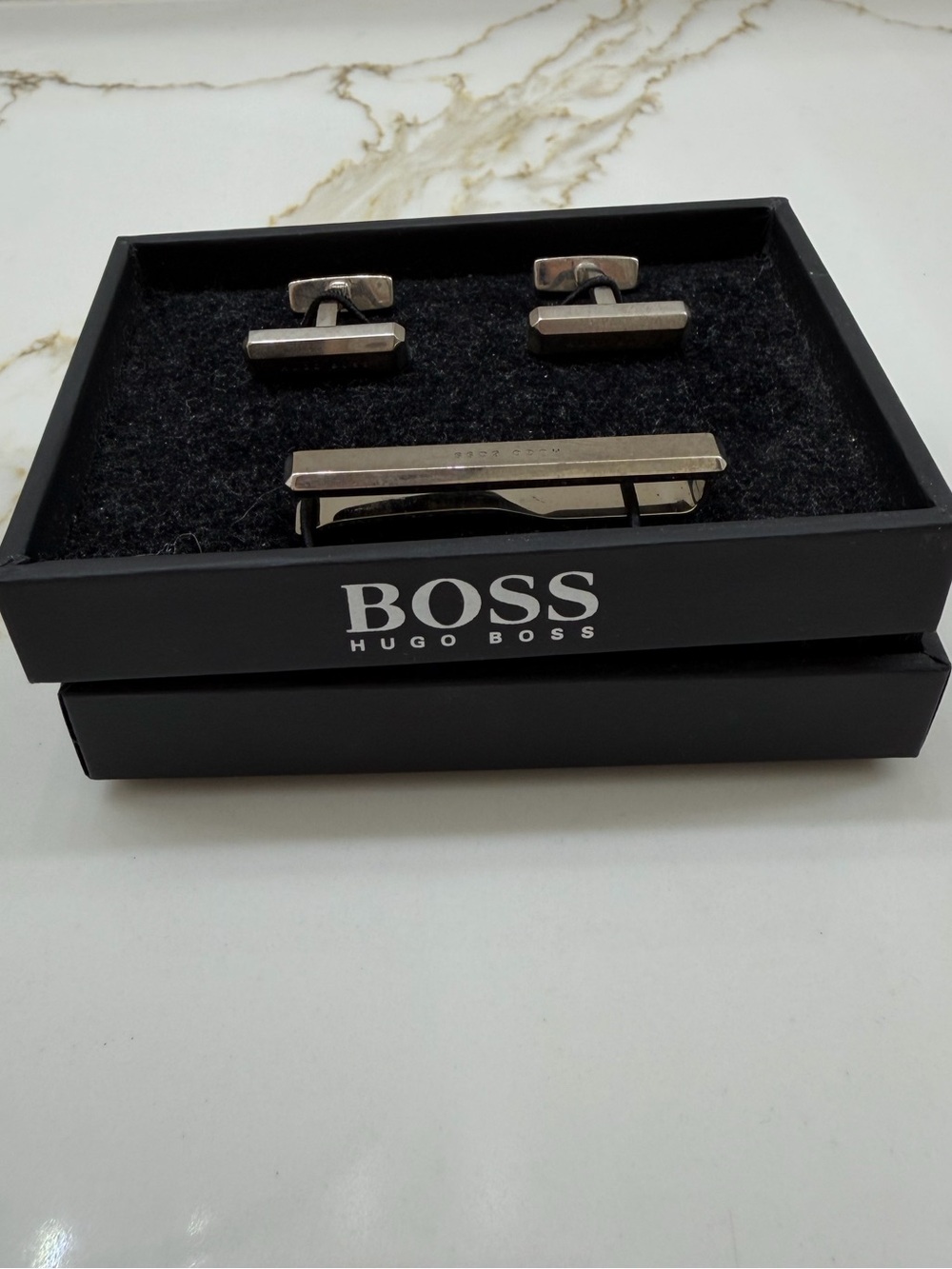 Hugo Boss Silver Tie Clip and Cufflink Set